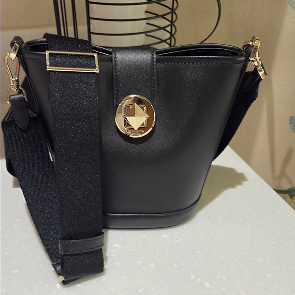 kate spade Black Leather Bucket Shoulder Bag with Gold Accent - Picture 1 of 5